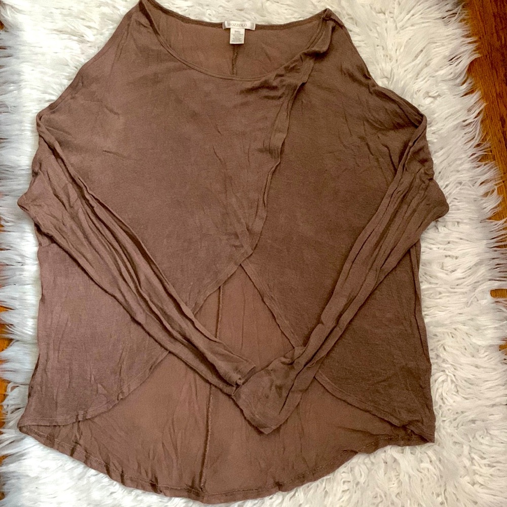 Bozolo Size small long sleeve shirt in brown with a cut off in the front
